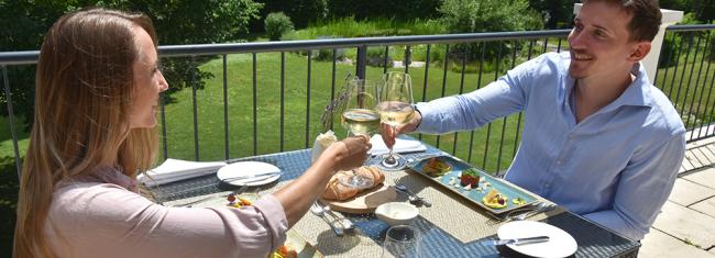 Paar auf der Terrasse Paar auf der Terrasse
