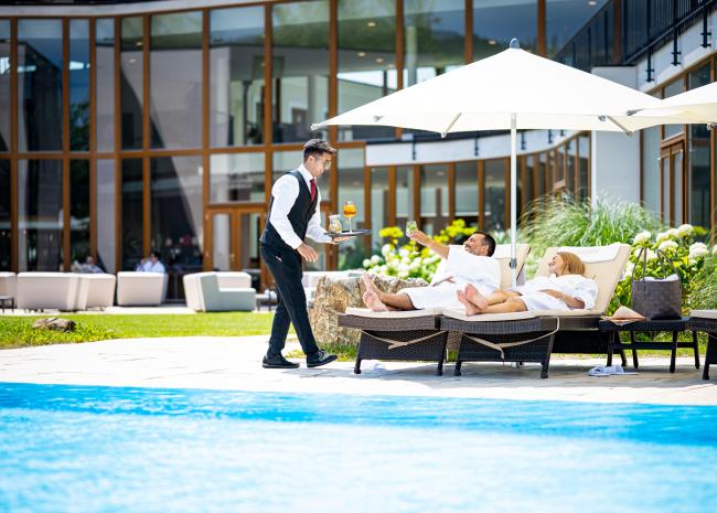 Paar am Pool Paar am Pool